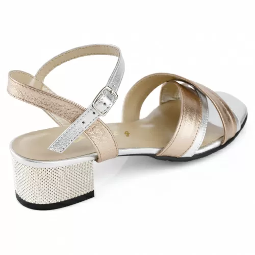 Босоножки Сатег Серебряный, 33, 34, 35 фото каталог Босоножки Сатег Серебряный, 33, 34, 35 фото каталог